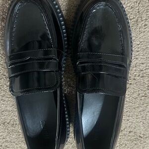 Black Patent Leather Penny Loafers - women’s 7